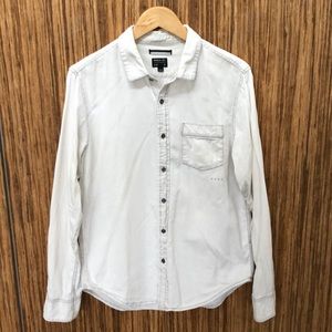 Men’s slim fit rvca button down medium